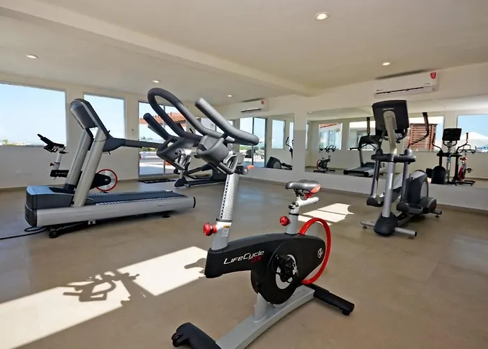 Apartment Luxury Steps From 5th Av Rooftop Pool By Yeah