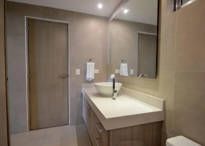 Luxury Steps From 5th Av Rooftop Pool By Yeah Apartment